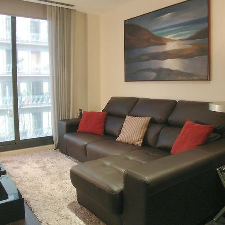 Barcelona4Seasons - Muntaner Apartment Bagian luar foto